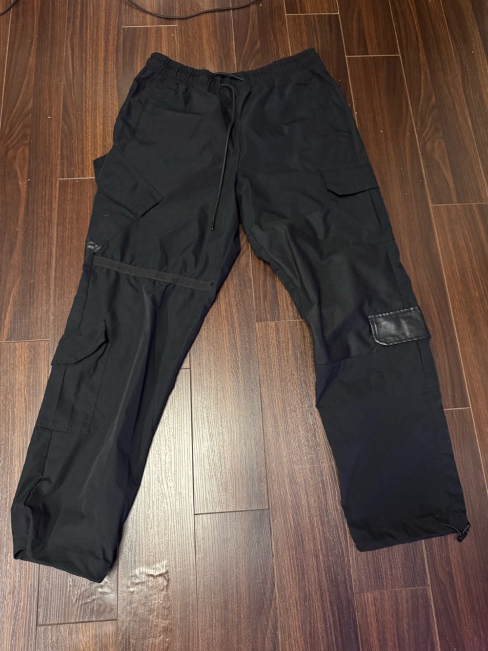 Rue21 Black Men's Cargo Pants with Multiple Pockets